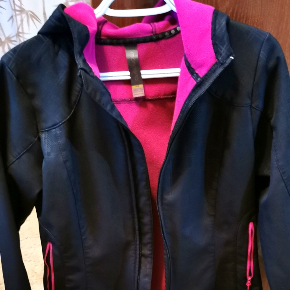 Mondetta jacket